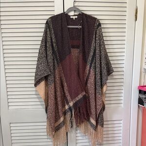 Woven Heart Elegant Multicolor Fringe Poncho